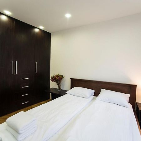 Free.Three Apartment เบลเกรด ภายนอก รูปภาพ