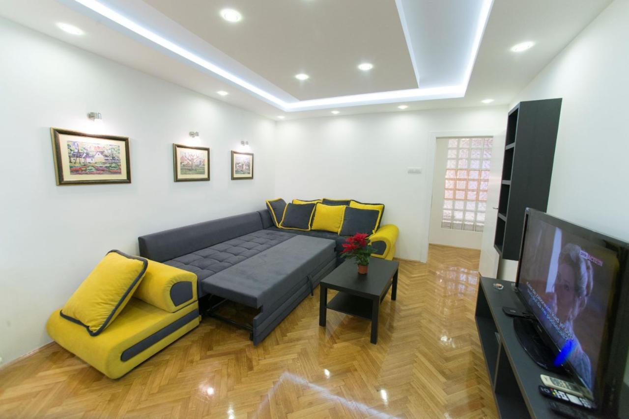 Free.Three Apartment เบลเกรด ภายนอก รูปภาพ