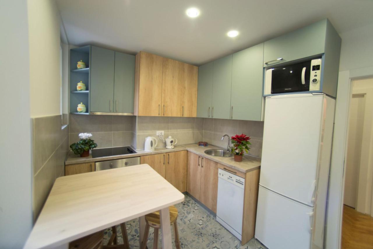 Free.Three Apartment เบลเกรด ภายนอก รูปภาพ